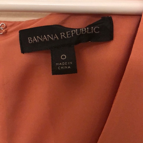 Banana Republic pleated peach dress. - Picture 4 of 5